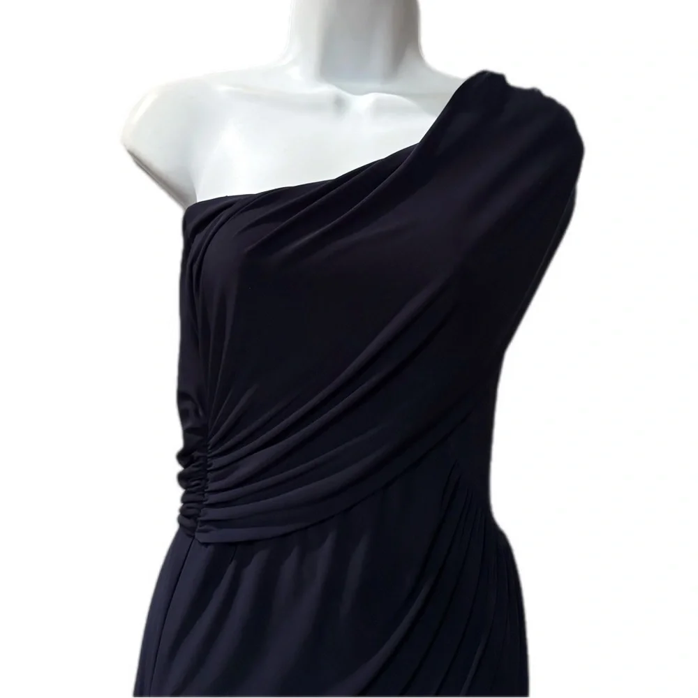 Elegant Navy Blue One-Shoulder‎ Dress